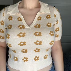 Cropped Floral Sweater Short Sleeve Top